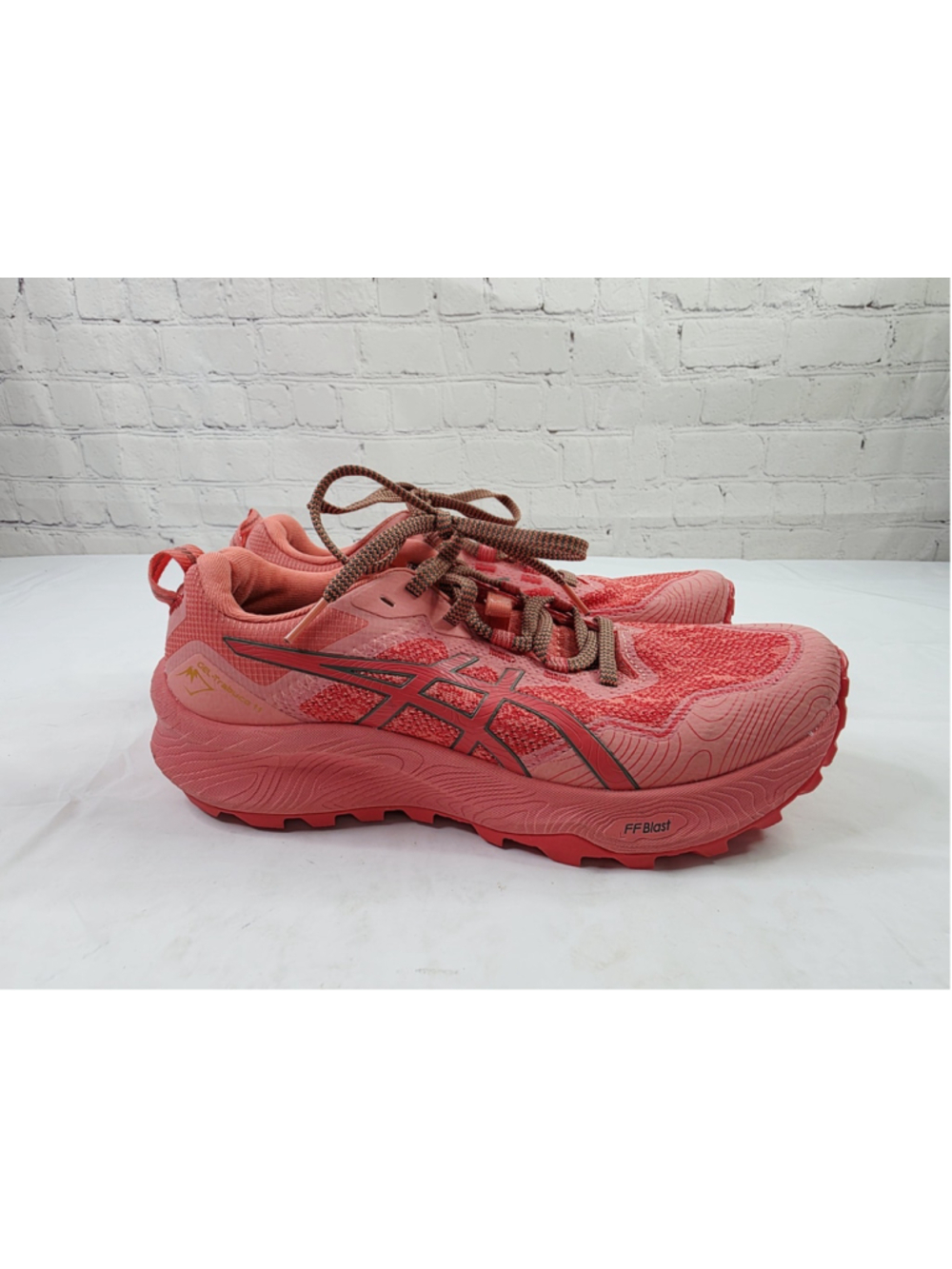 Asics Gel-Trabuco 11 Pink Grapefruit Trail Running Shoe Women's Size 9